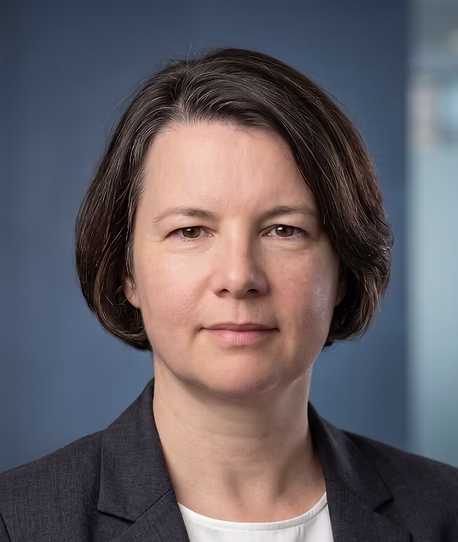 Headshot of Isabelle Dominique Ross